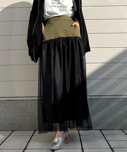 Q(キュー)の「メッシュドッキングスカート(スカート・レディース・ブラック/カーキオリーブ・MEDIUM)」の2枚目の写真