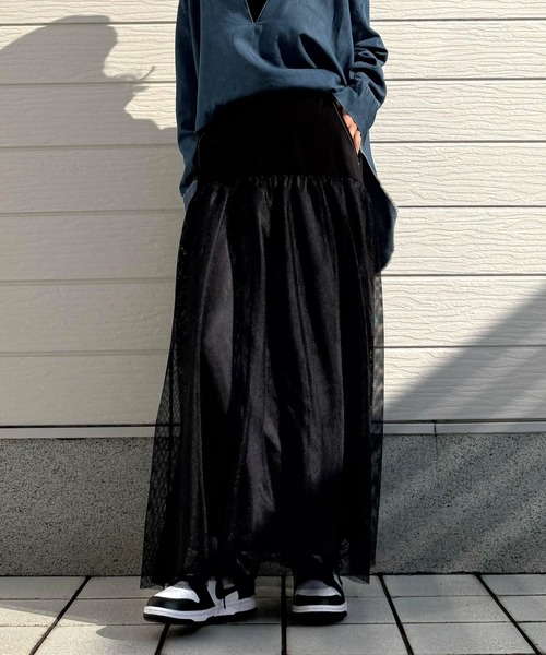 Q(キュー)の「メッシュドッキングスカート(スカート・レディース・ブラック/カーキオリーブ・MEDIUM)」の1枚目の写真