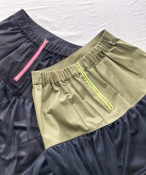 Q(キュー)の「メッシュドッキングスカート(スカート・レディース・ブラック/カーキオリーブ・MEDIUM)」の5枚目の写真
