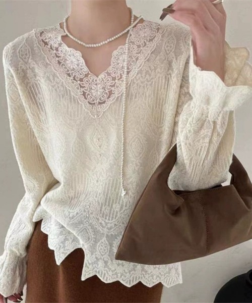 Ritzy（リッツィー）の「ウール混総刺繍レースＶネックトップス（Tシャツ/カットソー・レディース・アイボリー・FREE）」の5枚目の写真