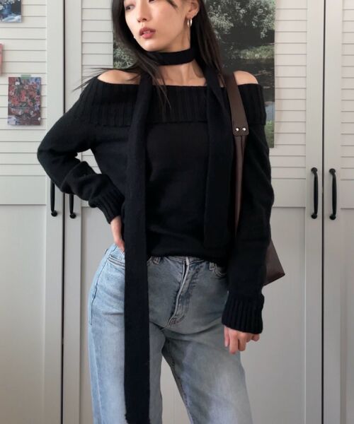 MUSINSA STANDARD WOMAN（ムシンサスタンダードウーマン）の「ウィメンズターンダウンオフショルダーニット[ブラック]（ニット/セーター・レディース・その他・LARGE/MEDIUM/SMALL/X-SMALL）」の5枚目の写真
