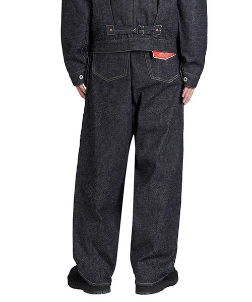 GOLD（ゴールド）の「GOLD / ゴールド：RECYCLED SUVIN COTTON YARAN 11.5oz DENIM ５POCKET WIDE PANTS  WWⅡ MODEL：26A-GL42620N[MUS]（デニムパンツ・メンズ・ノンウォッシュ・M/L）」の8枚目の写真