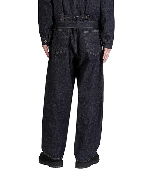 GOLD（ゴールド）の「GOLD / ゴールド：RECYCLED SUVIN COTTON YARAN 11.5oz DENIM ５POCKET WIDE PANTS  WWⅡ MODEL：26A-GL42620N[MUS]（デニムパンツ・メンズ・ノンウォッシュ・M/L）」の4枚目の写真