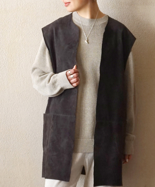 JOURNAL STANDARD LUXE（ジャーナルスタンダード　ラックス）の「スウェードベスト（その他アウター・レディース・チャコールグレー/ブラウン・FREE）」の2枚目の写真