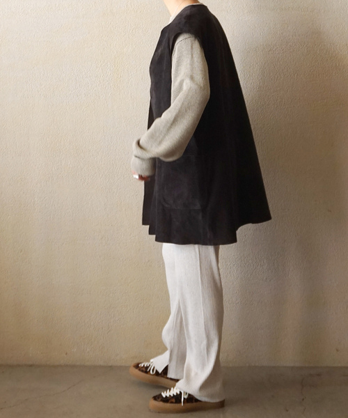 JOURNAL STANDARD LUXE（ジャーナルスタンダード　ラックス）の「スウェードベスト（その他アウター・レディース・チャコールグレー/ブラウン・FREE）」の5枚目の写真