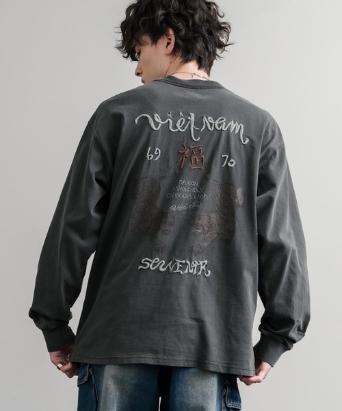 KRIFF MAYER(クリフメイヤー)の「KRIFF MAYER クリフメイヤー オーバーサイズスーベニア刺繍クルーネック長袖Tシャツ(虎) /ロンT 2537203(Tシャツ/カットソー・メンズ・パープル/オレンジ/ベージュ/チャコール・M/XL/L)」の2枚目の写真