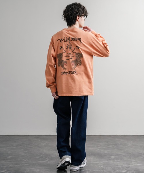 KRIFF MAYER(クリフメイヤー)の「KRIFF MAYER クリフメイヤー オーバーサイズスーベニア刺繍クルーネック長袖Tシャツ(虎) /ロンT 2537203(Tシャツ/カットソー・メンズ・パープル/オレンジ/ベージュ/チャコール・M/XL/L)」の5枚目の写真