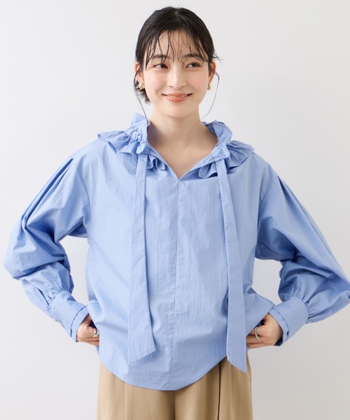 VIS（ビス）の「フリルネックブラウス（シャツ/ブラウス・レディース・オフホワイト/サックスブルー/ダークブラウン・FREE）」の12枚目の写真