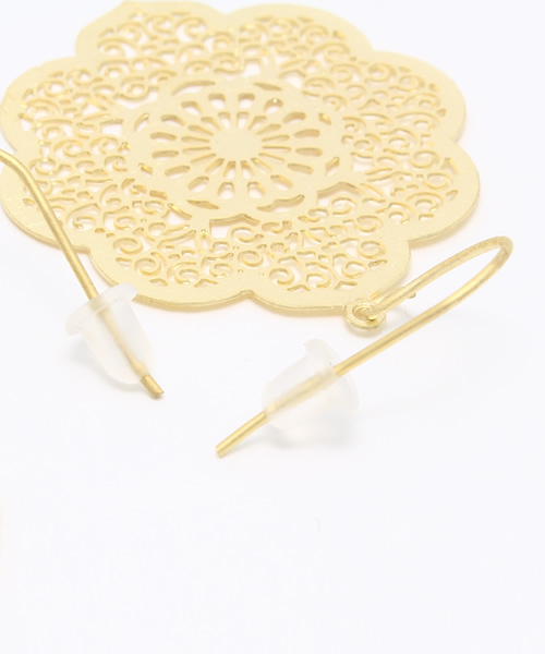 folklore（フォルクローレ）の「透かしモチーフピアス（ピアス（両耳用）・レディース・A/C/D/B・ﾌﾘ-）」の5枚目の写真