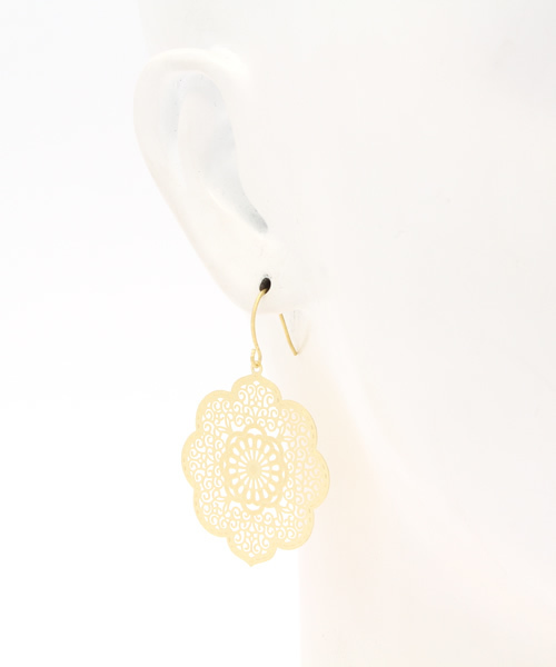 folklore（フォルクローレ）の「透かしモチーフピアス（ピアス（両耳用）・レディース・A/C/D/B・ﾌﾘ-）」の6枚目の写真