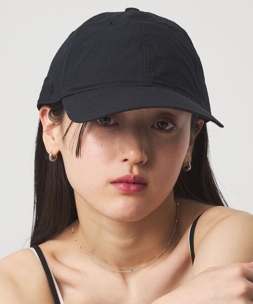 THE NORTH FACE(ザノースフェイス)の「<THE NORTH FACE>デイライト キャップ(キャップ・レディース・ブラック/グレー系・M)」の2枚目の写真
