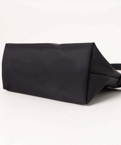 Manhattan Portage(マンハッタンポーテージ)の「ZUCCOTTI CLUTCH FLIGHT NYLON BACKING KRM(ショルダーバッグ・レディース・ブラック・X-SMALL)」の10枚目の写真