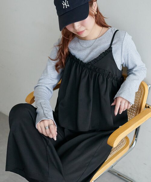 DISCOAT（ディスコート）の「【WEB限定】クロスフリルサロペット（サロペット/オーバーオール・レディース・グレイッシュベージュ/ブラック・MEDIUM）」の7枚目の写真