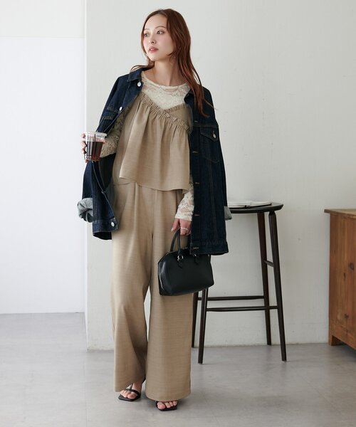 DISCOAT（ディスコート）の「【WEB限定】クロスフリルサロペット（サロペット/オーバーオール・レディース・グレイッシュベージュ/ブラック・MEDIUM）」の19枚目の写真