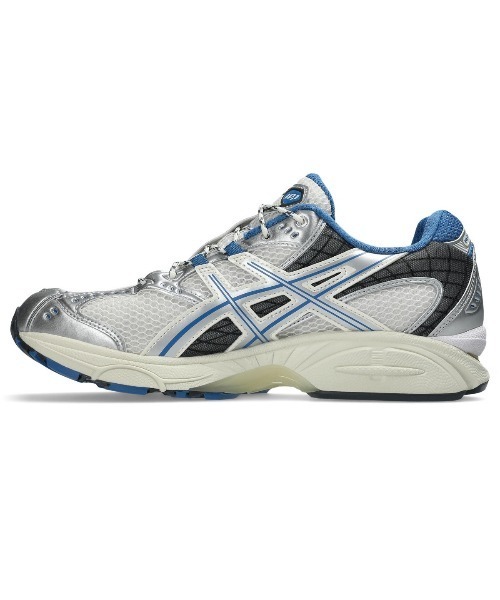 ASICS(アシックス)の「ASICS GEL-NIMBUS 10.1(アシックス ゲル-ニンバス 10.1)(スニーカー・メンズ・ブラック系/ホワイト系・28.5cm/29cm/23cm/23.5cm/26cm/26.5cm/27cm/27.5cm/28cm/24cm/24.5cm/25cm/25.5cm)」の5枚目の写真