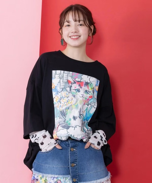 ScoLar（スカラー）の「ScoLar(スカラー) 画家スカラーちゃんネコ柄チュール切替チュニック（チュニック・レディース・オフホワイト/ブラック・MEDIUM）」の2枚目の写真