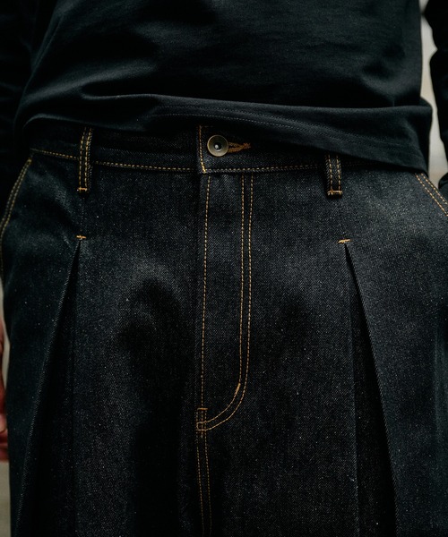 Regen Glanz（レーゲングランツ）の「crosstuck rigid denim pants