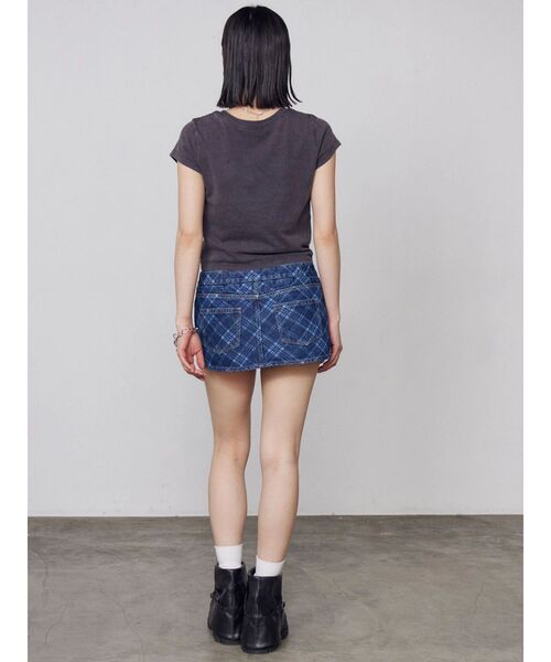 EMODA（エモダ）の「ベルトレイヤードボクシースカート（スカート・レディース・ライトブルー/ブラウン/インディゴブルー・MEDIUM/SMALL）」の17枚目の写真