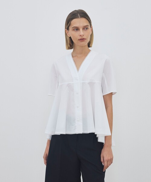 DES PRES（デ・プレ）の「【WEB先行予約】コットンタイプライター フレアテールブラウス（シャツ/ブラウス・レディース・ホワイト/ブラック・FREE）」の4枚目の写真