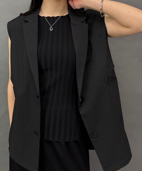 NICOLE white（ニコルホワイト）の「異素材切替ジレ（ベスト・レディース・ブラック・FREE）」の5枚目の写真