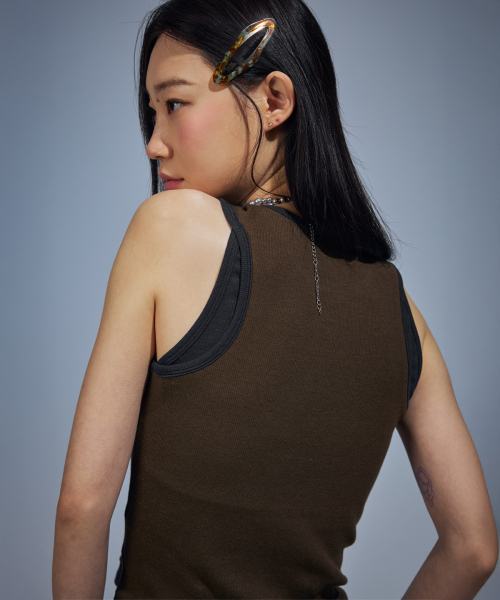 VETEZE(ベテゼ)の「Slim Fit Layered Sleeveless (Khaki/N)(Tシャツ/カットソー・レディース・その他・FREE)」の2枚目の写真