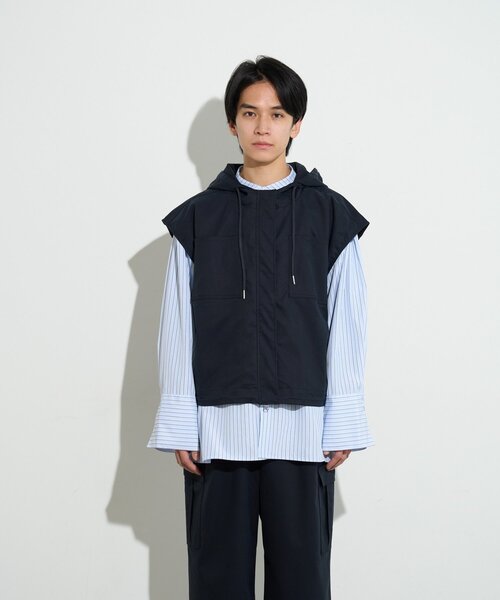 BIRTHDAY BAR(バースデイバー)の「【B-DAY STORE】フーディーベスト メンズ(ベスト・メンズ・ベージュ/ネイビー・0)」の12枚目の写真