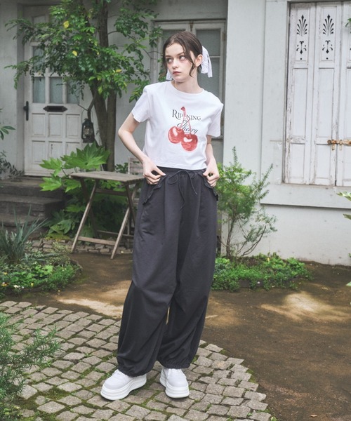 Lovilyn(ラヴィリン)の「チェリーチビT(Tシャツ/カットソー・レディース・ブラック/ホワイト・FREE)」の14枚目の写真