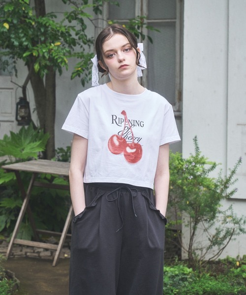 Lovilyn(ラヴィリン)の「チェリーチビT(Tシャツ/カットソー・レディース・ブラック/ホワイト・FREE)」の7枚目の写真
