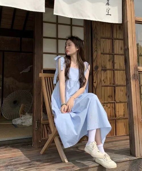 shopnikoniko(ショップニコニコ)の「ワンピース 夏 ミディ丈 ショルダーリボン フレアキャミワンピース(ワンピース・レディース・ホワイト/ブルー・フリー)」の11枚目の写真