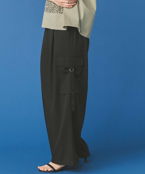 RAW FUDGE(ローファッジ)の「ツイルカーゴワイドパンツ(その他パンツ・レディース・ベージュ/ブラック・FREE)」の17枚目の写真