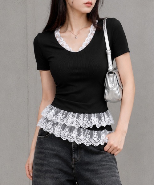 CLOTHY(クロシィ)の「【ちょい甘×ちょい色気×抜け感】レース使いアシメトップス(Tシャツ/カットソー・レディース・オフホワイト/ブラック・FREE)」の11枚目の写真