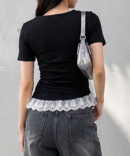 CLOTHY(クロシィ)の「【ちょい甘×ちょい色気×抜け感】レース使いアシメトップス(Tシャツ/カットソー・レディース・オフホワイト/ブラック・FREE)」の9枚目の写真