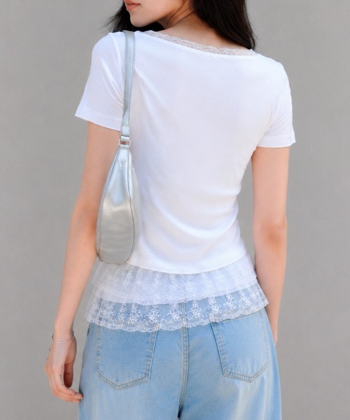 CLOTHY(クロシィ)の「【ちょい甘×ちょい色気×抜け感】レース使いアシメトップス(Tシャツ/カットソー・レディース・オフホワイト/ブラック・FREE)」の5枚目の写真