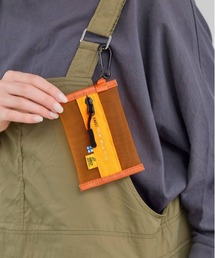 sankyo shokai（サンキョウショウカイ）の「KAKSI メッシュミニポーチ カラビナ付き（ポーチ）」