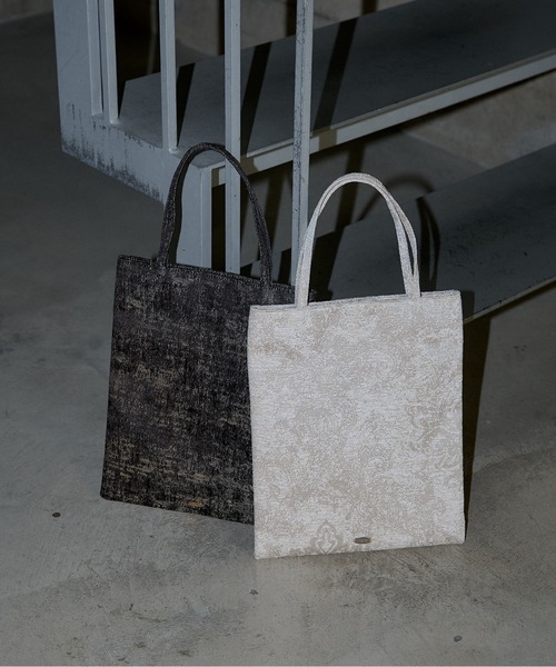 LE'RURE（リルアー）の「Jacquard mini hand bag（ハンドバッグ・レディース・ベージュ/ブラック・FREE）」の3枚目の写真