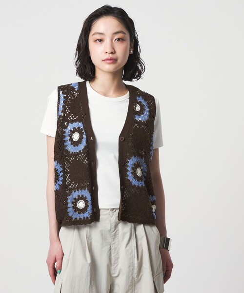 CITEN(シテン)の「<CITEN>クロシェ風ニットベスト(ベスト・レディース・オフホワイト/ブラック/ダークブラウン・FREE)」の1枚目の写真