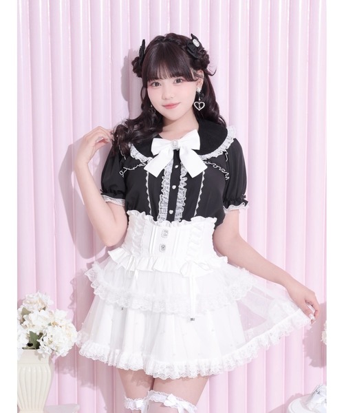 NOEMIE(ノエミー)の「キラキラビジューリボンブラウス(シャツ/ブラウス・レディース・ブラック・M)」の1枚目の写真