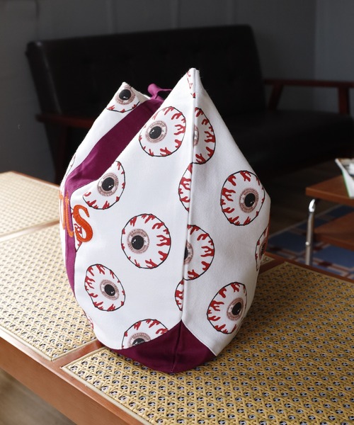 MISHKA(ミシカ)の「MISHKA × Carrot CARROTS TOTE BAG ミシカ×キャロッツ コラボトートバッグ(トートバッグ・メンズ・オレンジ/パープル・FREE)」の3枚目の写真