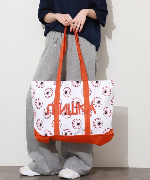 MISHKA(ミシカ)の「MISHKA × Carrot CARROTS TOTE BAG ミシカ×キャロッツ コラボトートバッグ(トートバッグ・メンズ・オレンジ/パープル・FREE)」の7枚目の写真