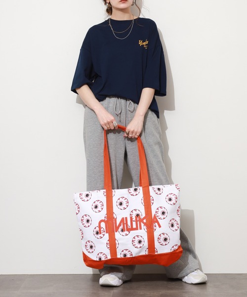 MISHKA(ミシカ)の「MISHKA × Carrot CARROTS TOTE BAG ミシカ×キャロッツ コラボトートバッグ(トートバッグ・メンズ・オレンジ/パープル・FREE)」の9枚目の写真