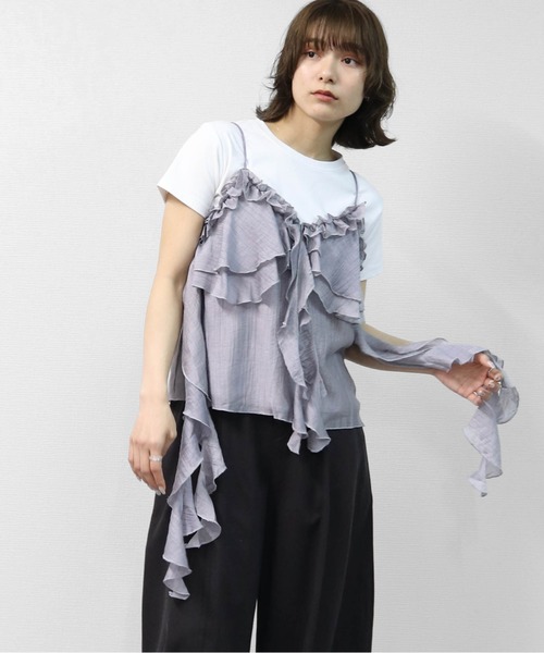 THE CELL.(ザセルドット)の「マルチフリル キャミソール MULTI-FRILL CAMISOLE(キャミソール・レディース・ブラック/グレー/オフホワイト・FREE)」の3枚目の写真