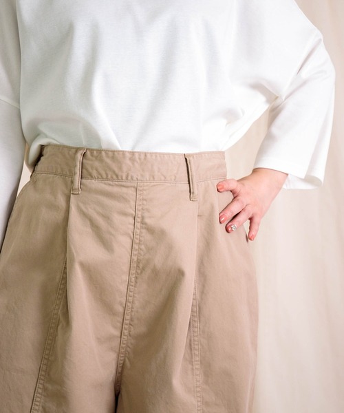 Brocante（ブロカント）の「[Brocante / ブロカント] パウダースノー高密度ツイル トヌーパンツ（チノパンツ・レディース・ダークグリーン/キャメル/ライトベージュ/ネイビー・2）」の21枚目の写真