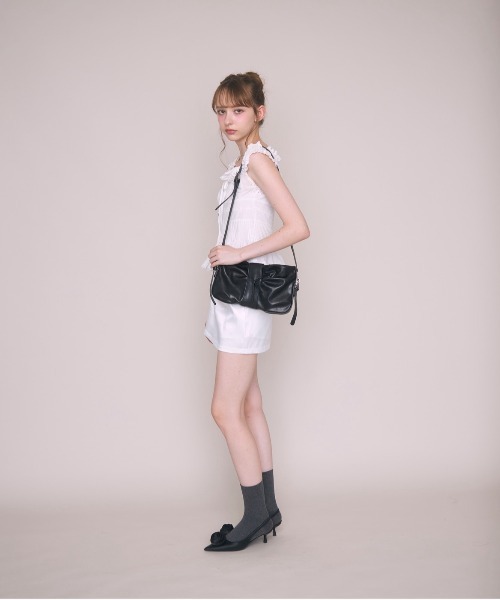 Noelie(ノエリー)の「ギャザーリボンバッグ(ショルダーバッグ・レディース・ボルドー/チャコールグレー/ブラック・FREE)」の15枚目の写真