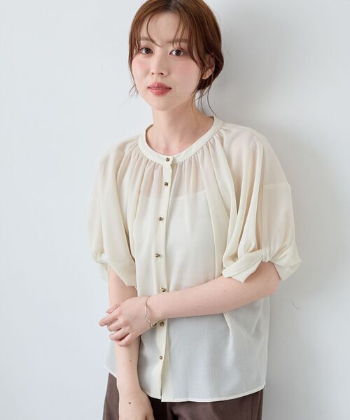 le.coeur blanc（ルクールブラン）の「ドットバルーンスリーブブラウス（シャツ/ブラウス・レディース・チャコールグレー/サックスブルー/オフホワイト・38）」の5枚目の写真