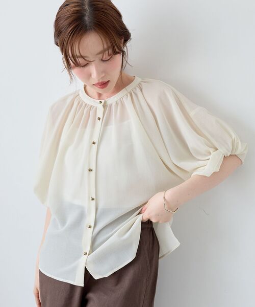 le.coeur blanc（ルクールブラン）の「ドットバルーンスリーブブラウス（シャツ/ブラウス・レディース・チャコールグレー/サックスブルー/オフホワイト・38）」の9枚目の写真