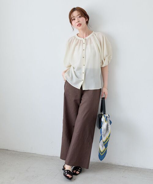 le.coeur blanc（ルクールブラン）の「ドットバルーンスリーブブラウス（シャツ/ブラウス・レディース・チャコールグレー/サックスブルー/オフホワイト・38）」の13枚目の写真