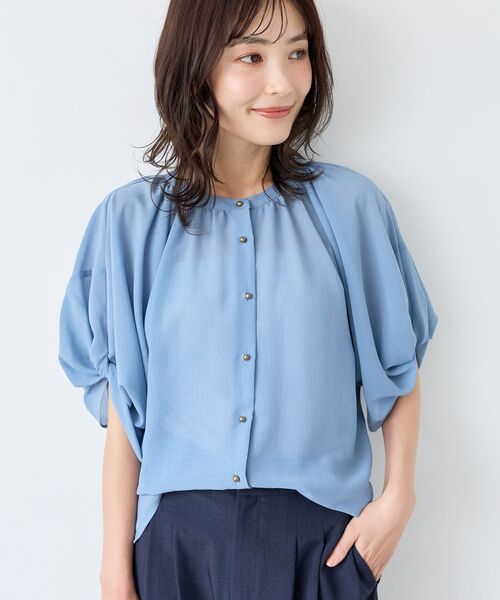 le.coeur blanc（ルクールブラン）の「ドットバルーンスリーブブラウス（シャツ/ブラウス・レディース・チャコールグレー/サックスブルー/オフホワイト・38）」の15枚目の写真