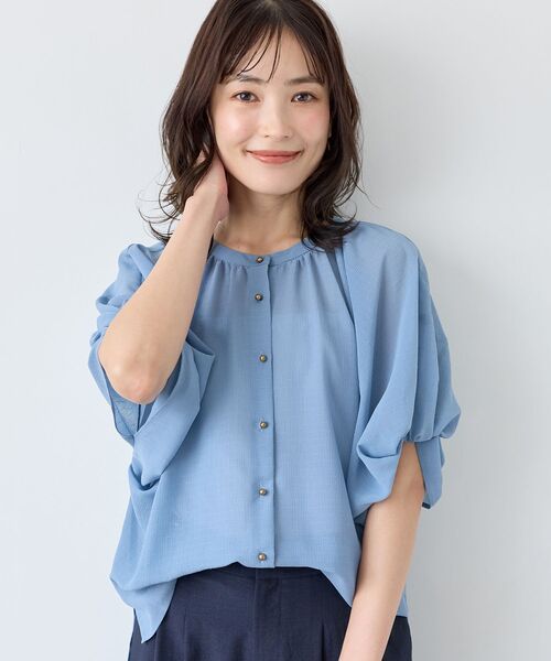 le.coeur blanc（ルクールブラン）の「ドットバルーンスリーブブラウス（シャツ/ブラウス・レディース・チャコールグレー/サックスブルー/オフホワイト・38）」の16枚目の写真