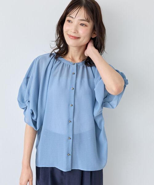 le.coeur blanc（ルクールブラン）の「ドットバルーンスリーブブラウス（シャツ/ブラウス・レディース・チャコールグレー/サックスブルー/オフホワイト・38）」の17枚目の写真