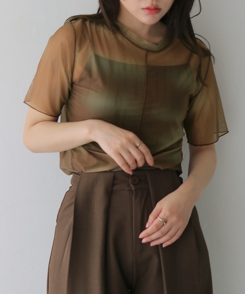 cheriella(シェリエラ)の「【cheriella】前後2WAYニュアンスウェーブホールシアートップス 半袖 2-WAY NUANCE WAVE HOLE SHEER TOPS(Tシャツ/カットソー・レディース・ブルー/ダークグレー/アイボリー/ブラウン/グリーン・FREE)」の3枚目の写真